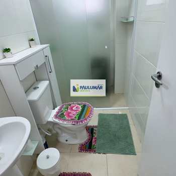 Apartamento em Mongaguá, bairro Centro