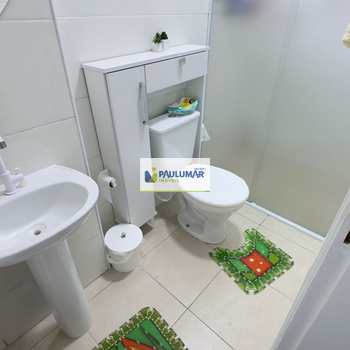 Apartamento em Mongaguá, bairro Centro