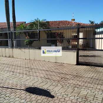 Casa em Praia Grande, bairro Solemar