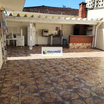 Casa em Praia Grande, bairro Solemar