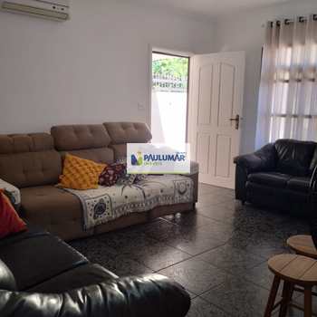 Casa em Praia Grande, bairro Solemar