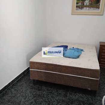 Casa em Praia Grande, bairro Solemar