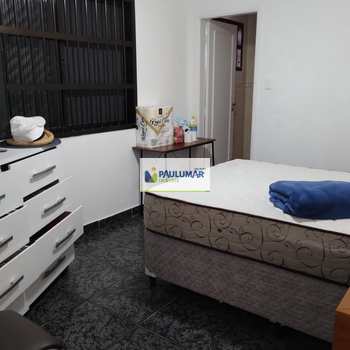 Casa em Praia Grande, bairro Solemar