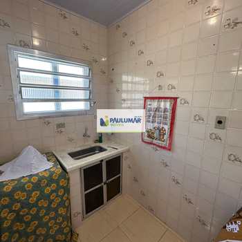 Apartamento em Mongaguá, bairro Centro