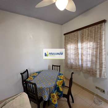 Apartamento em Mongaguá, bairro Centro