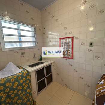 Apartamento em Mongaguá, bairro Centro