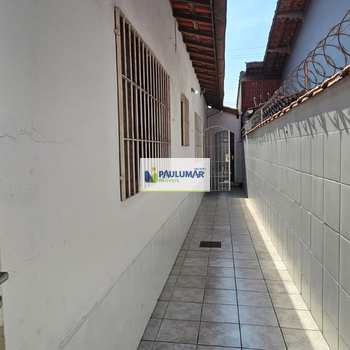 Casa em Praia Grande, bairro Real