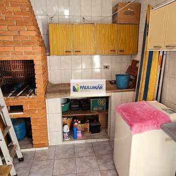 Casa em Praia Grande, bairro Real