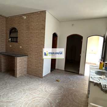 Casa em Mongaguá, bairro Agenor de Campos