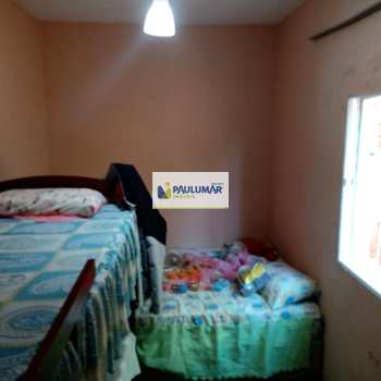 Casa em Mongaguá, bairro Chácara Itaguai