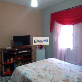 Casa em Mongaguá, bairro Chácara Itaguai