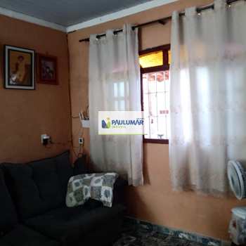 Casa em Mongaguá, bairro Chácara Itaguai