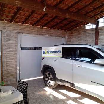 Casa em Mongaguá, bairro Chácara Itaguai