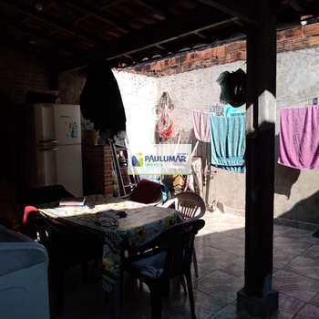 Casa em Mongaguá, bairro Chácara Itaguai