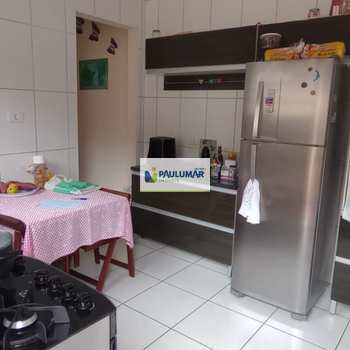 Casa em Mongaguá, bairro Vera Cruz