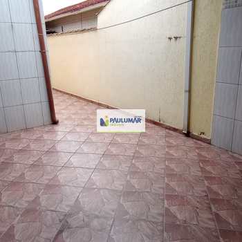 Casa em Mongaguá, bairro Vera Cruz