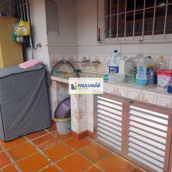 Casa em Mongaguá, bairro Vera Cruz
