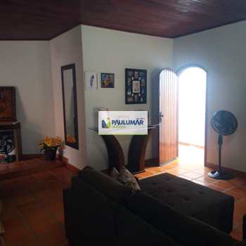 Casa em Mongaguá, bairro Vera Cruz
