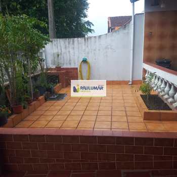 Casa em Mongaguá, bairro Vera Cruz