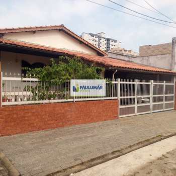 Casa em Mongaguá, bairro Vera Cruz
