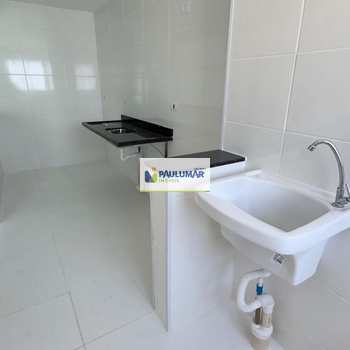Apartamento em Mongaguá, bairro Vila Atlatica
