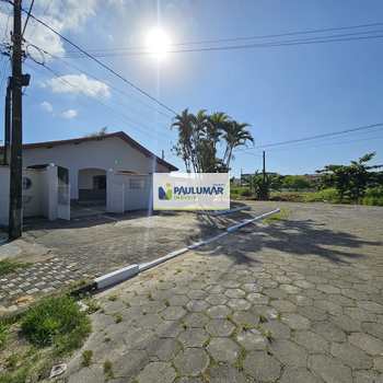 Casa em Mongaguá, bairro Agenor de Campos