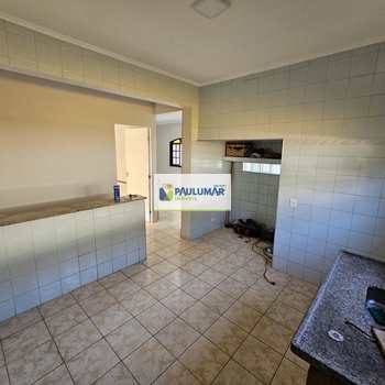 Casa em Mongaguá, bairro Agenor de Campos