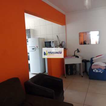 Apartamento em Mongaguá, bairro Vila Vera Cruz