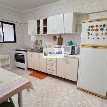 Apartamento em Mongaguá, bairro Vila Vera Cruz