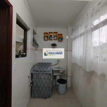 Apartamento em Mongaguá, bairro Centro