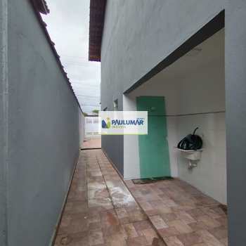 Sobrado em Mongaguá, bairro Agenor de Campos