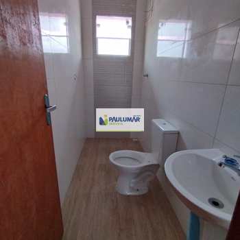 Sobrado em Mongaguá, bairro Agenor de Campos