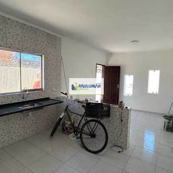 Casa em Mongaguá, bairro Jardim Colúmbia
