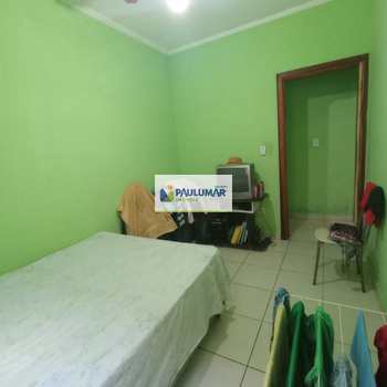 Sobrado em Mongaguá, bairro Centro