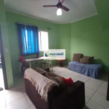 Sobrado em Mongaguá, bairro Centro