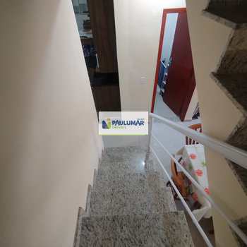 Sobrado em Mongaguá, bairro Vera Stella