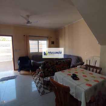 Sobrado em Mongaguá, bairro Vera Stella