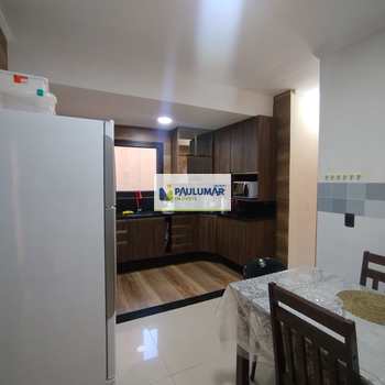 Sobrado em Mongaguá, bairro Vera Stella
