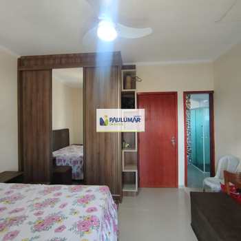 Sobrado em Mongaguá, bairro Vera Stella