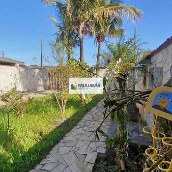 Casa em Mongaguá, bairro Itaóca