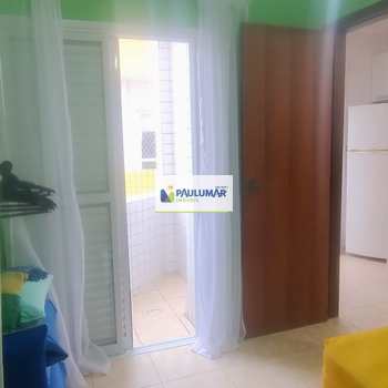 Apartamento em Praia Grande, bairro Solemar