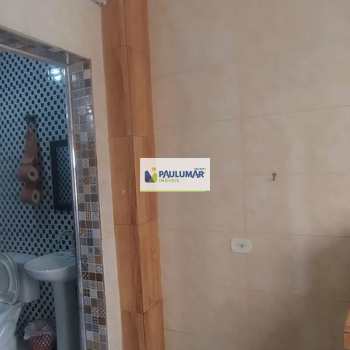 Sobrado em Mongaguá, bairro Vera Cruz