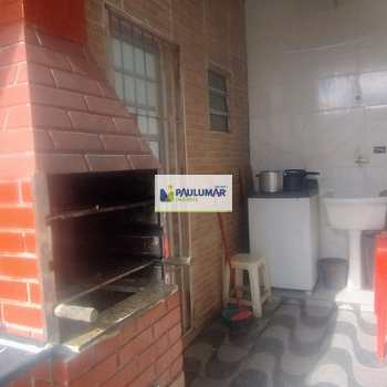 Sobrado em Mongaguá, bairro Vera Cruz