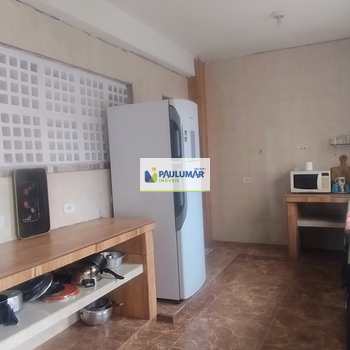Sobrado em Mongaguá, bairro Vera Cruz