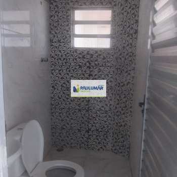 Sobrado em Mongaguá, bairro Vera Cruz