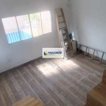 Sobrado em Mongaguá, bairro Vera Cruz
