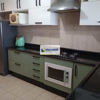 Apartamento em Mongaguá, bairro Vila Vera Cruz