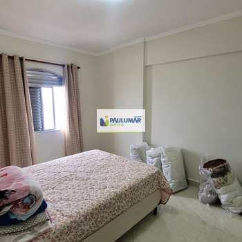 Apartamento em Praia Grande, bairro Tupi
