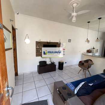 Casa em Mongaguá, bairro Itaguaí