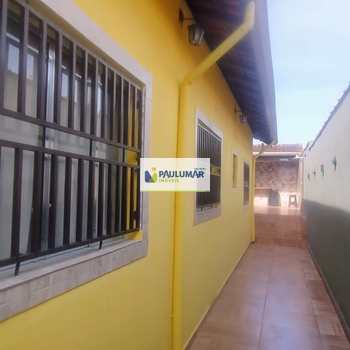 Casa em Mongaguá, bairro Itaguaí